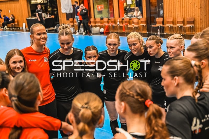 Besprechung in der Weststadthalle