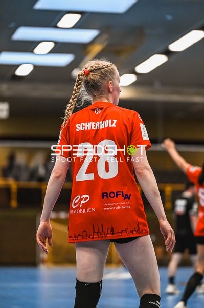 Szene mit Charlotte Schierholz (28; TV Hannover-Badenstedt U19)