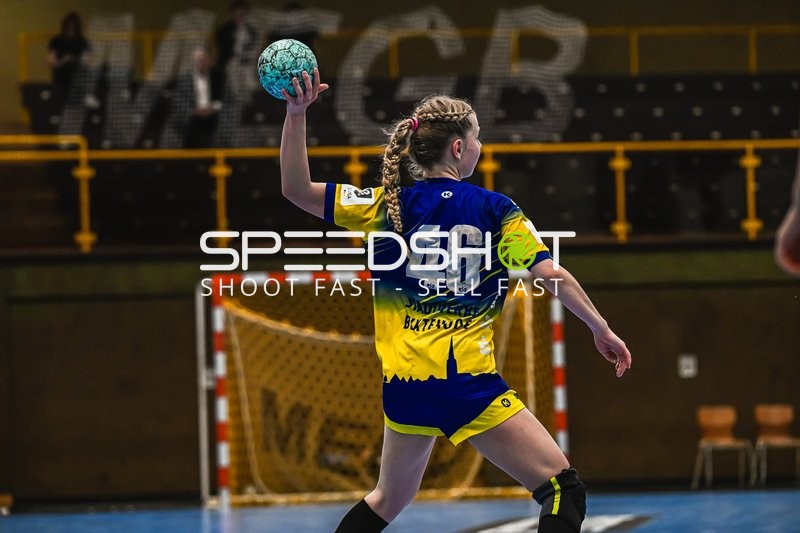 Szene mit Leni Stolle (46; Buxtehude SV U19)