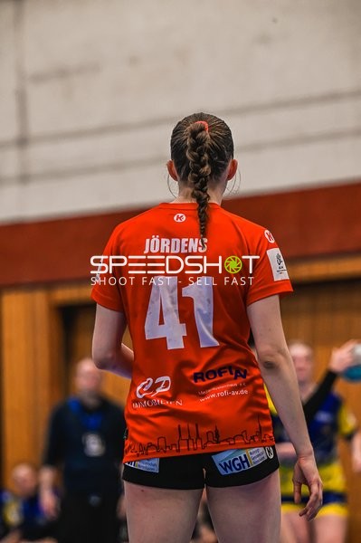 Szene mit Jule-Marie Jördens (41; TV Hannover-Badenstedt U19) in der Weststadthalle