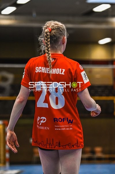 Szene mit Charlotte Schierholz (28; TV Hannover-Badenstedt U19) in der Weststadthalle