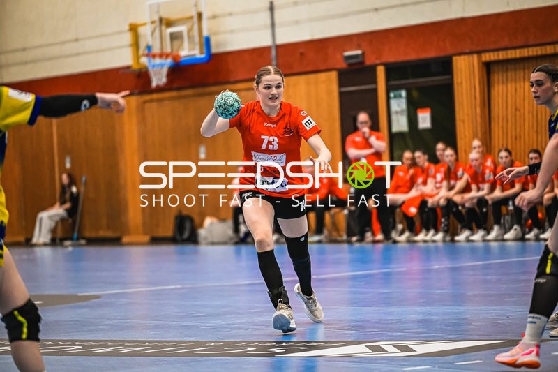 Szene mit Lea-Sophie Graich (73; TV Hannover-Badenstedt U19) in Aktion