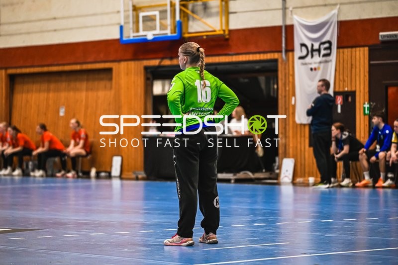Szene mit Marleen Wiegard (16; TV Hannover-Badenstedt U19)