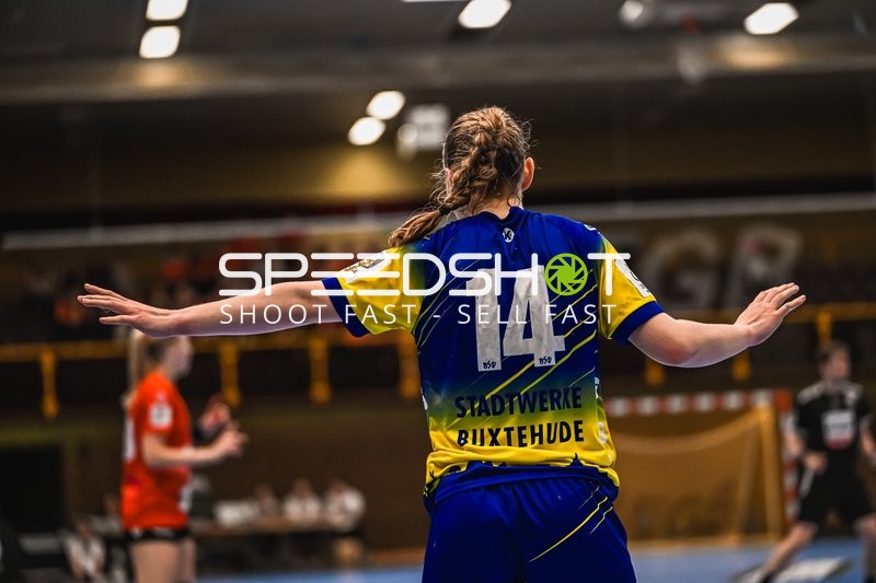 Szene mit Paula Mews (14; Buxtehude SV U19)