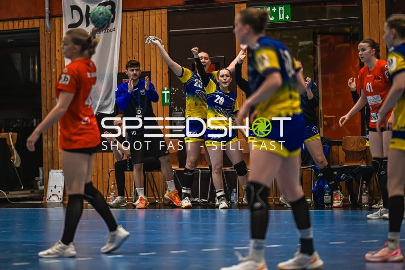 Jubel mit Tessa Pieperjohanns (28; Buxtehude SV U19) und Caja Sophie Sundermann (29; Buxtehude SV U19)