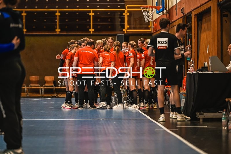 Besprechung in der Weststadthalle