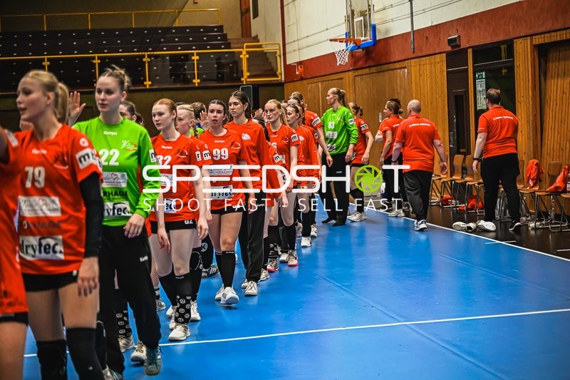 Szene mit 79; TV Hannover-Badenstedt U19 und Teamkollegen