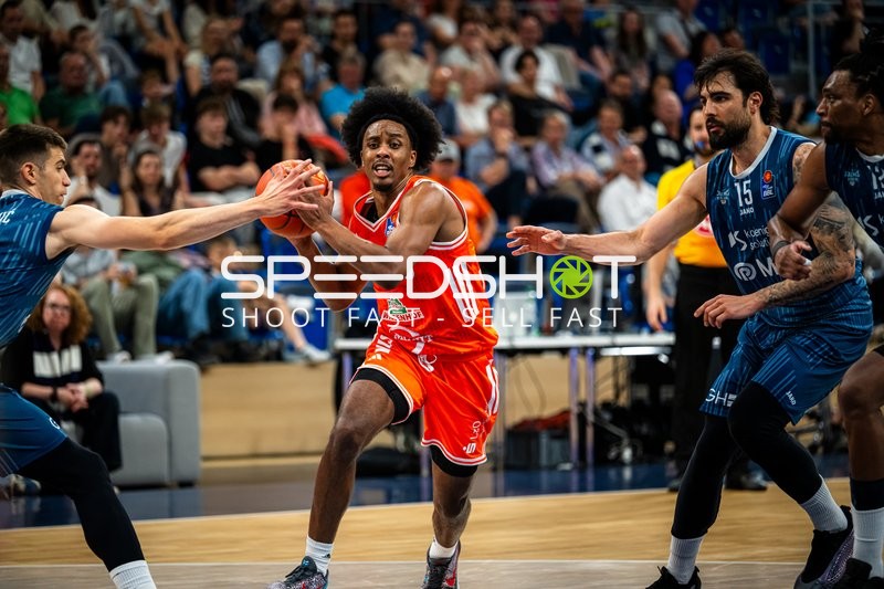 Saisonfinale BBL: Marcel Keßen (15; MLP Academics Heidelberg) mit Ball