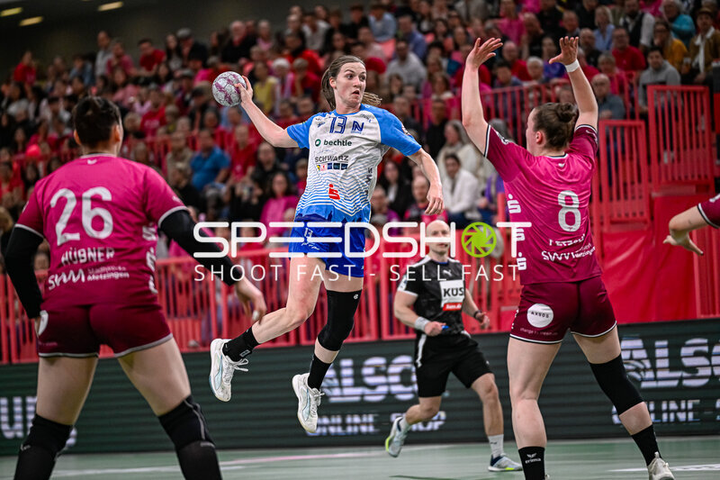 Szene mit Alicia Soffel (13; Sport-Union Neckarsulm) und Gegnerinnen