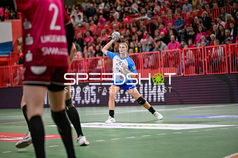 Szene mit Lynn Holtman (17; Sport-Union Neckarsulm) in Aktion