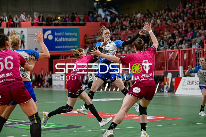 Szene mit Iva van der Linden (19; Sport-Union Neckarsulm) und Alicia Soffel (13; Sport-Union Neckarsulm)