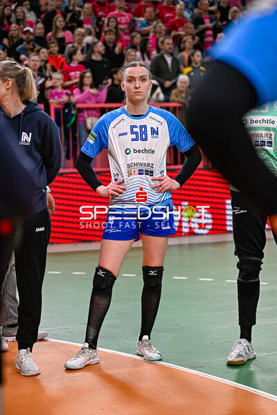 Szene mit Lilli Holste (58; Sport-Union Neckarsulm)