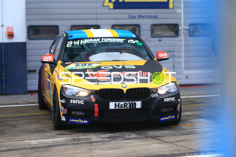 Boxenstopp am Nürburgring