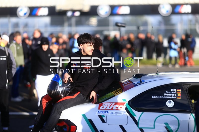 Fahrer mit Startnummer 18 am Nürburgring