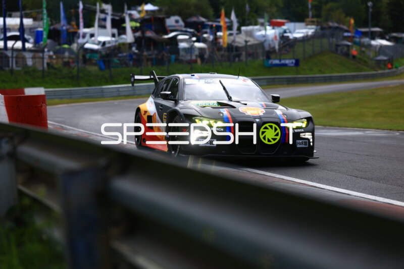 BMW M4 GT3 #91 von Reiter Engineering auf dem Nürburgring