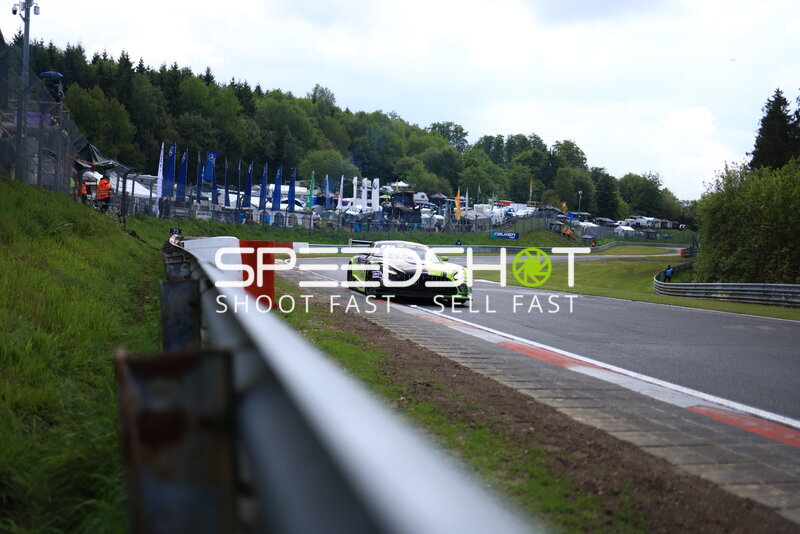 Mercedes-AMG GT3 #11 von SR Motorsport by Schnitzelalm am Nürburgring