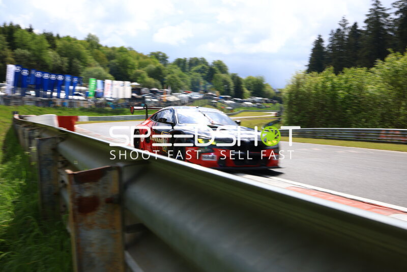 BMW M4 GT3 #170 von Toyo Tires with Ring Racing auf der Nordschleife
