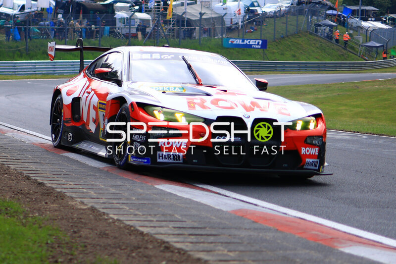 BMW M4 GT3 #1 von ROWE RACING auf dem Nürburgring