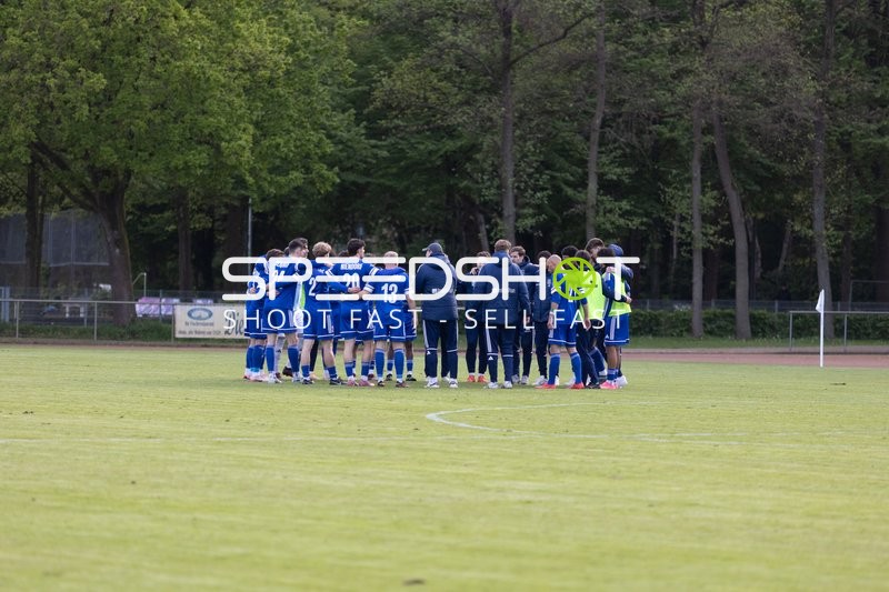 Mannschaftskreis vor Spiel