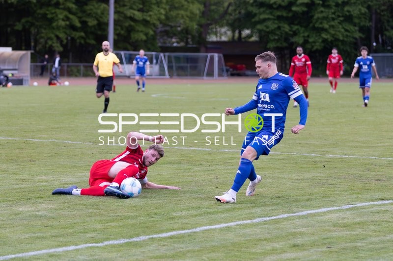 Zweikampf um den Ball