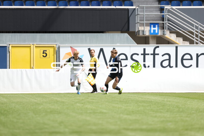 Zweikampf in der Home Deluxe Arena