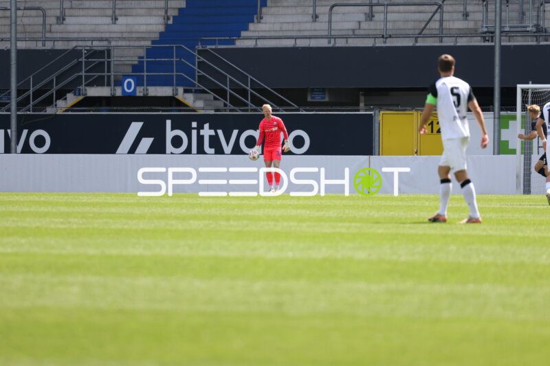 Torwart mit Ball
