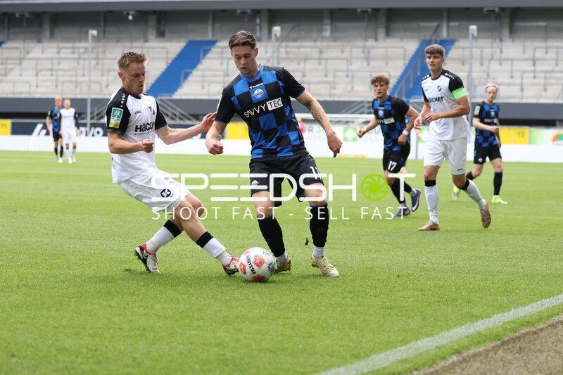 Zweikampf in der Home Deluxe Arena