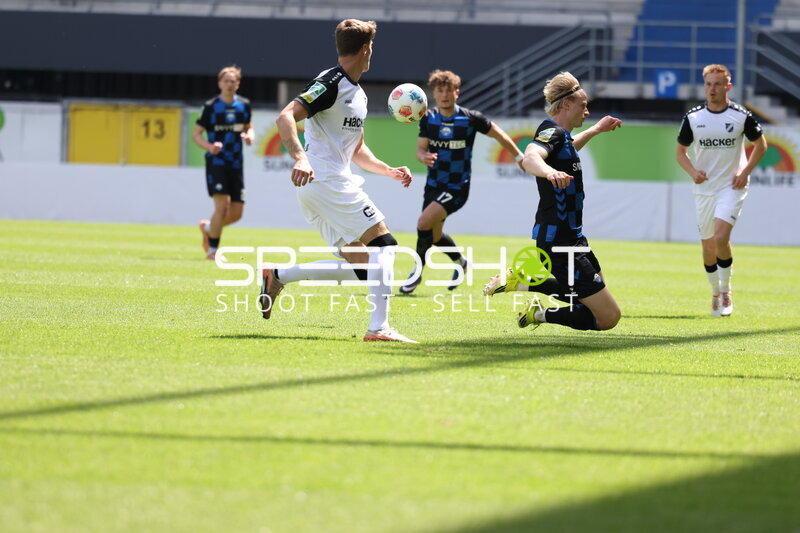 Zweikampf in der Home Deluxe Arena