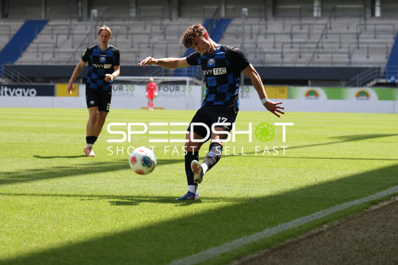 Spielszene in der Home Deluxe Arena