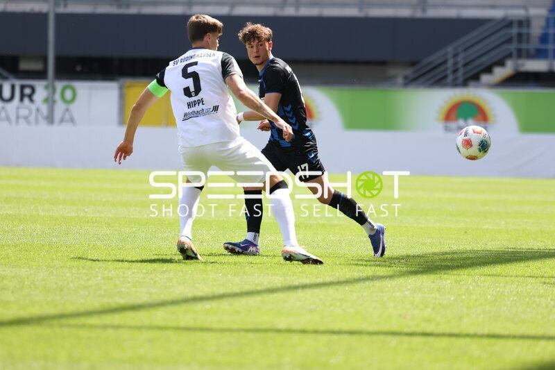 Zweikampf um den Ball