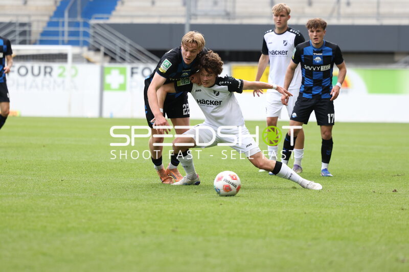 Zweikampf in der Home Deluxe Arena