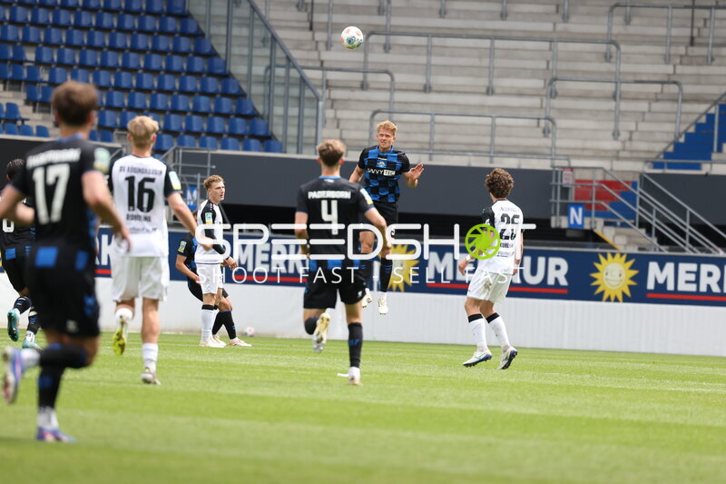 Duell um den Ball