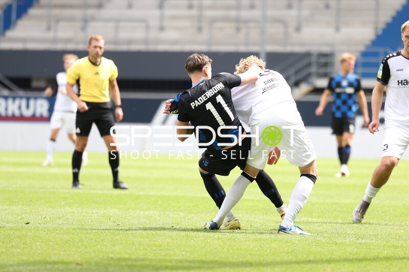 Zweikampf in der Home Deluxe Arena