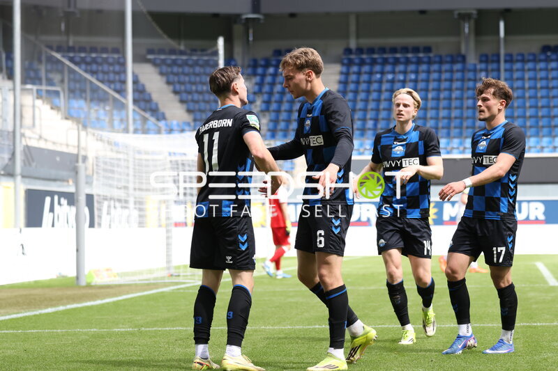Spieler in Aktion Home Deluxe Arena