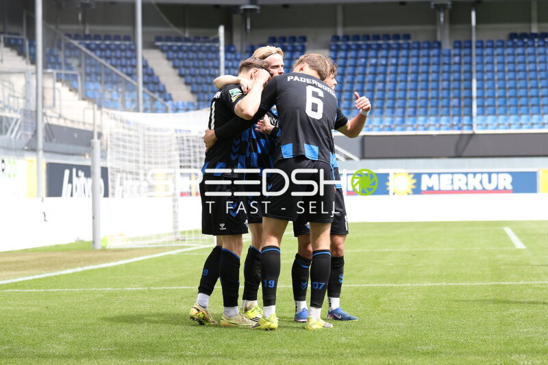 Jubel in der Home Deluxe Arena