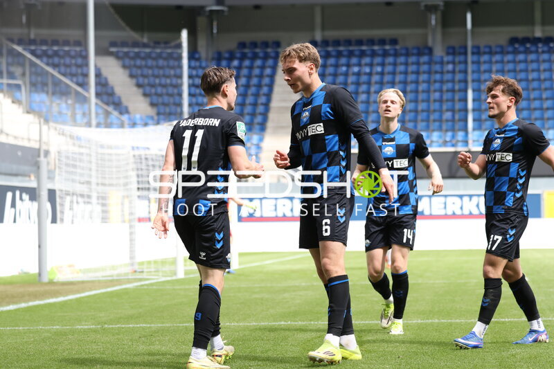 Jubel in der Home Deluxe Arena