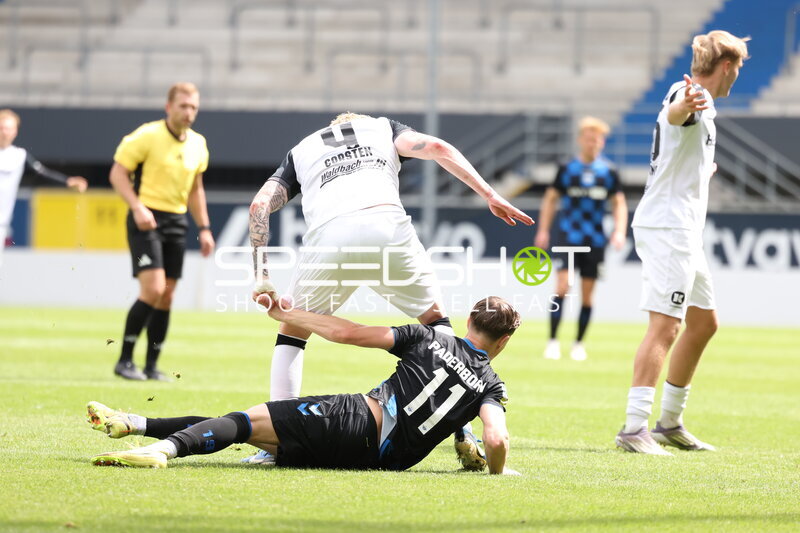 Zweikampf in der Home Deluxe Arena