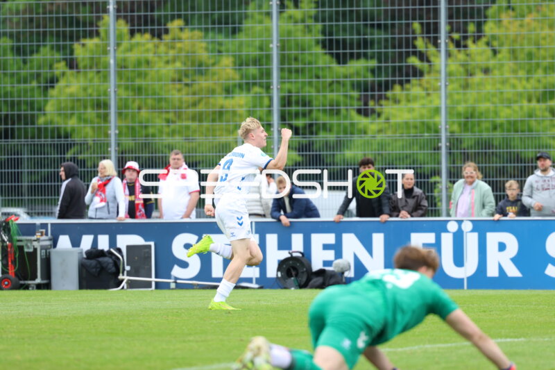 Jubel in der Home Deluxe Arena
