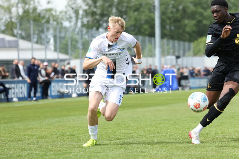 Zweikampf in der Home Deluxe Arena