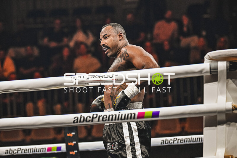 Mateus Munhoz (#903, Ringside Zone) im Ring – Night of the Heavyweights, SAP Arena Mannheim