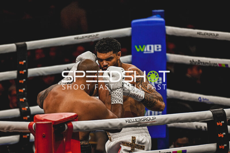 Emanuel Odiase (#903) vs. Nick Webb - Schwergewichts-Spektakel in Mannheim