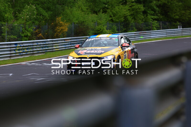 Keeevin Motorsport BMW auf der Nordschleife