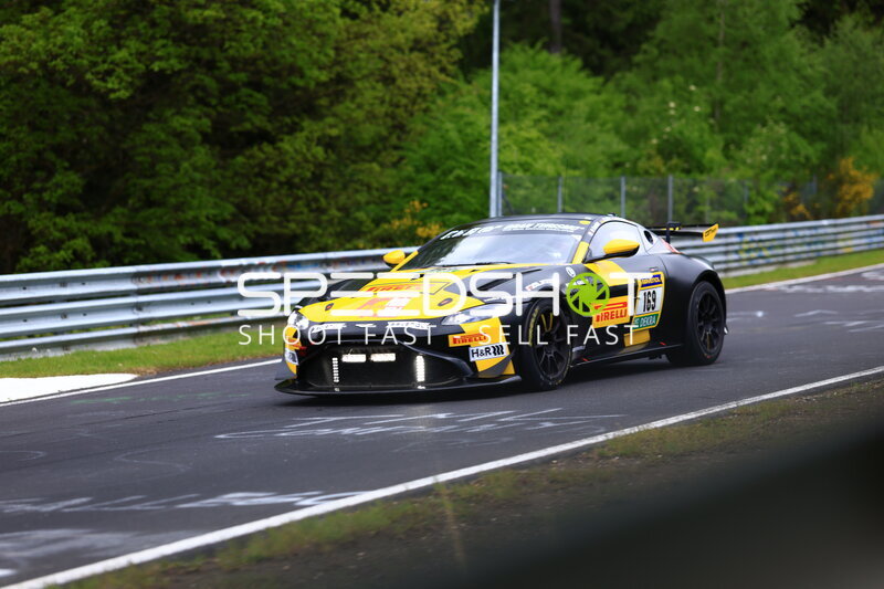 Aston Martin #169 auf der Nordschleife beim 24h Nürburgring 2026