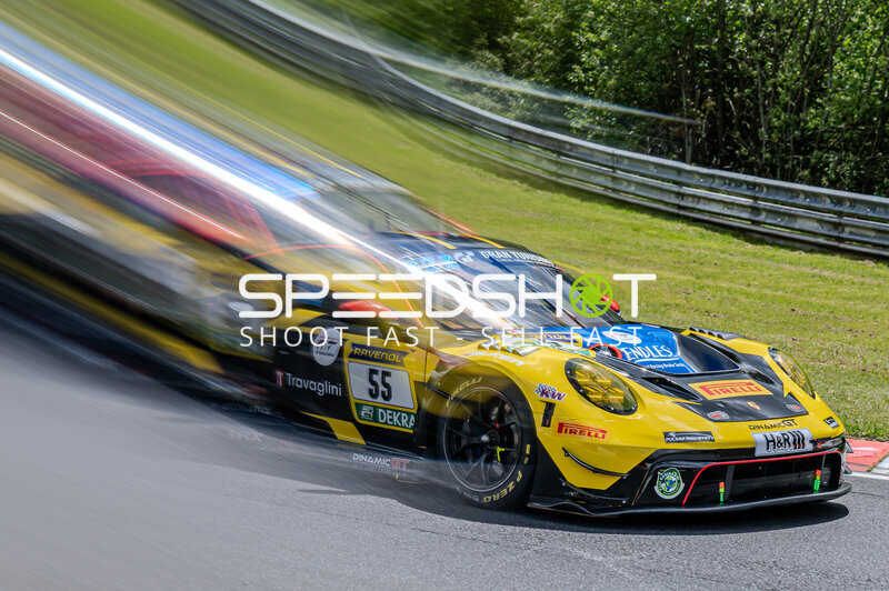 Dinamic GT Porsche #55 in voller Fahrt auf der Nordschleife