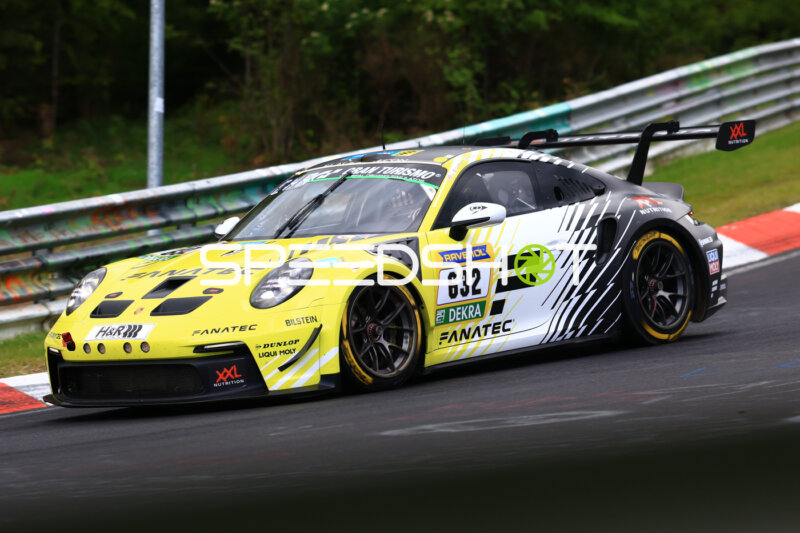 Porsche 911 GT3 R #632 von BLACK FALCON Team FANATEC auf der Nordschleife