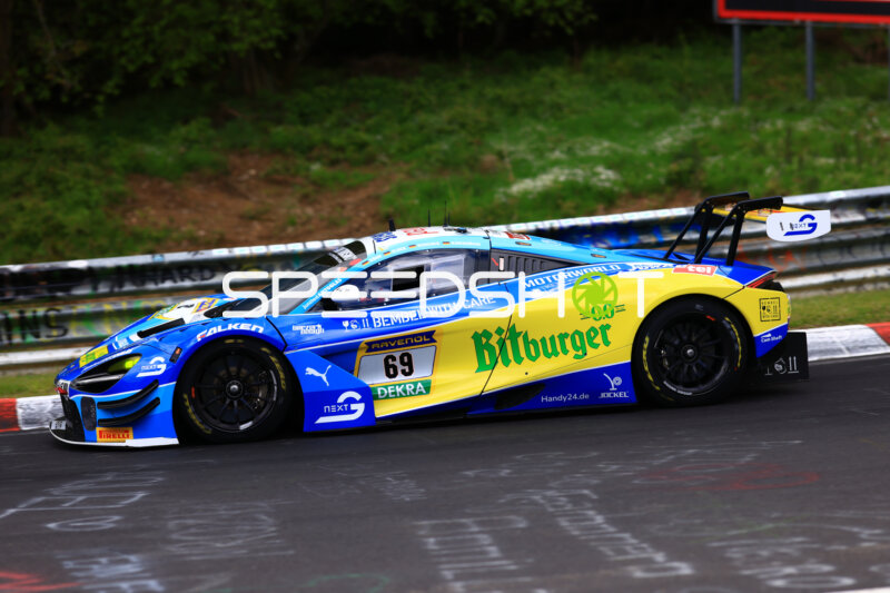 Doerr Motorsport McLaren #69 auf der Nordschleife