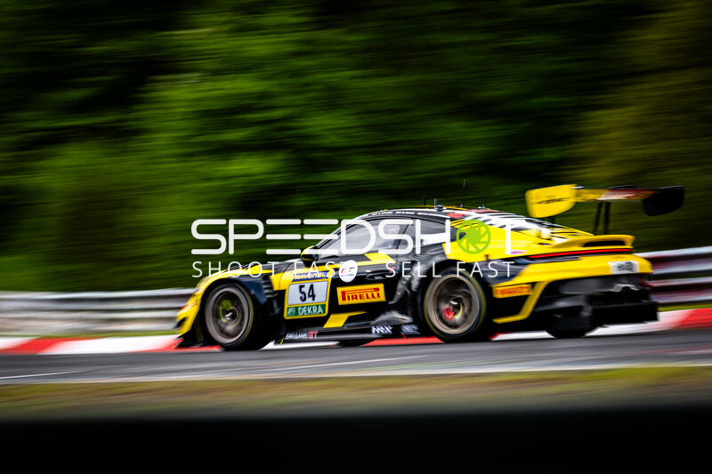 Porsche 911 GT3 #54 von Dinamic GT auf der Nordschleife
