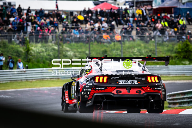 Ford Mustang GT3 von HRT Ford Racing auf der Nürburgring-Nordschleife