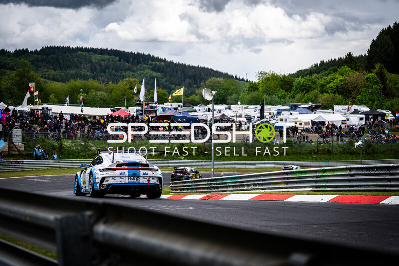 Porsche 911 GT3 R von Reiter Engineering auf der Nordschleife
