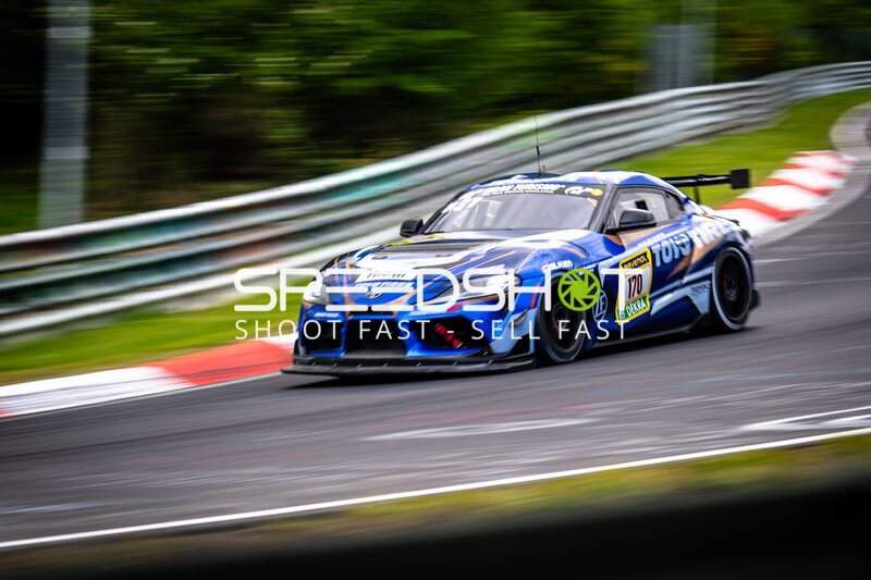 Toyota GR Supra #170 von Toyo Tires with Ring Racing auf der Nordschleife